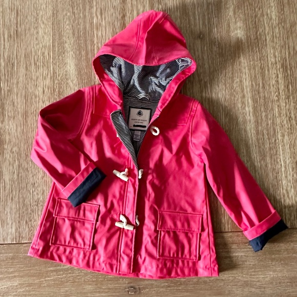 Petit Bateau Girls’ Red Hooded Rain Slicker Jacket Coat Like New! - Picture 4 of 12